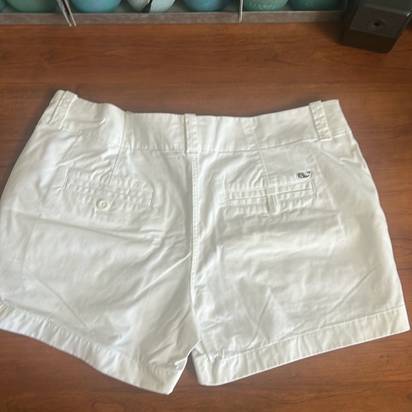 Ladies Vineyard Vines shorts, set of 2 - Picture 6 of 6